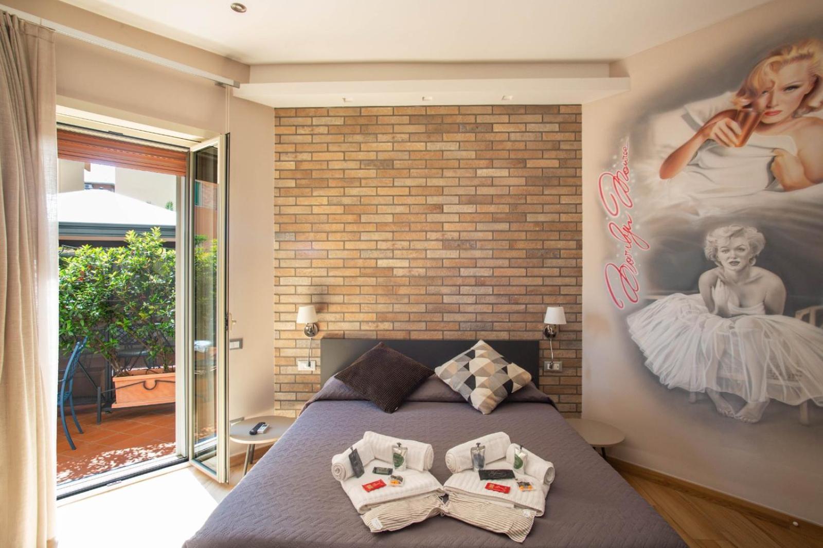 Little Rock Guest House Gaeta Buitenkant foto
