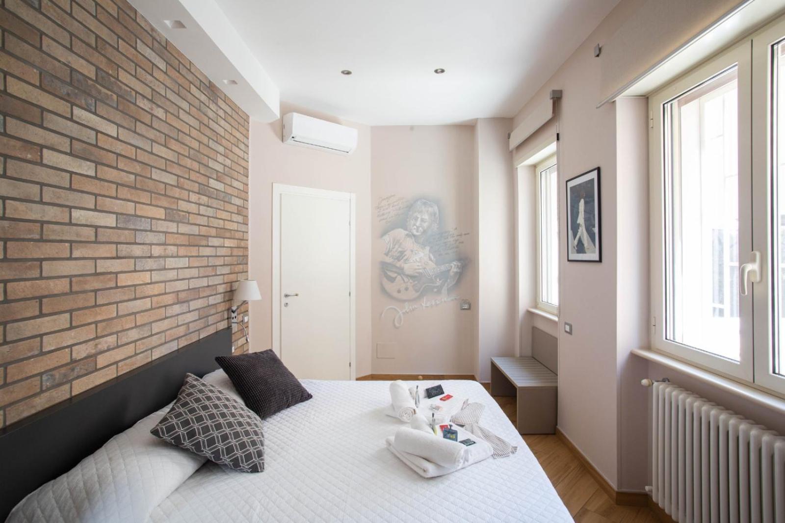 Little Rock Guest House Gaeta Buitenkant foto